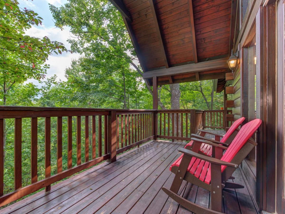 Above The Clouds, 4 Bedrooms, Pool Access, Private, Gaming, Sleeps 16 Gatlinburg Exterior foto