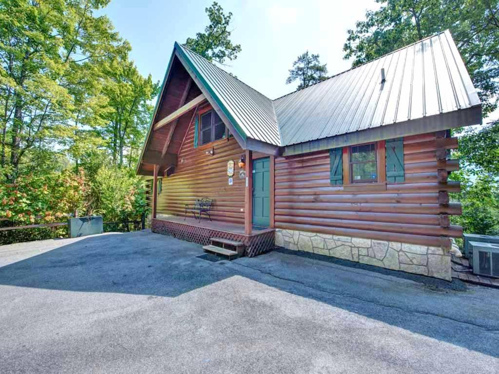 Above The Clouds, 4 Bedrooms, Pool Access, Private, Gaming, Sleeps 16 Gatlinburg Exterior foto