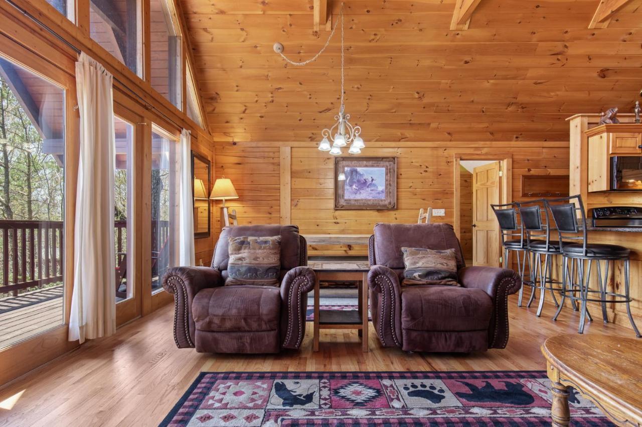 Above The Clouds, 4 Bedrooms, Pool Access, Private, Gaming, Sleeps 16 Gatlinburg Exterior foto