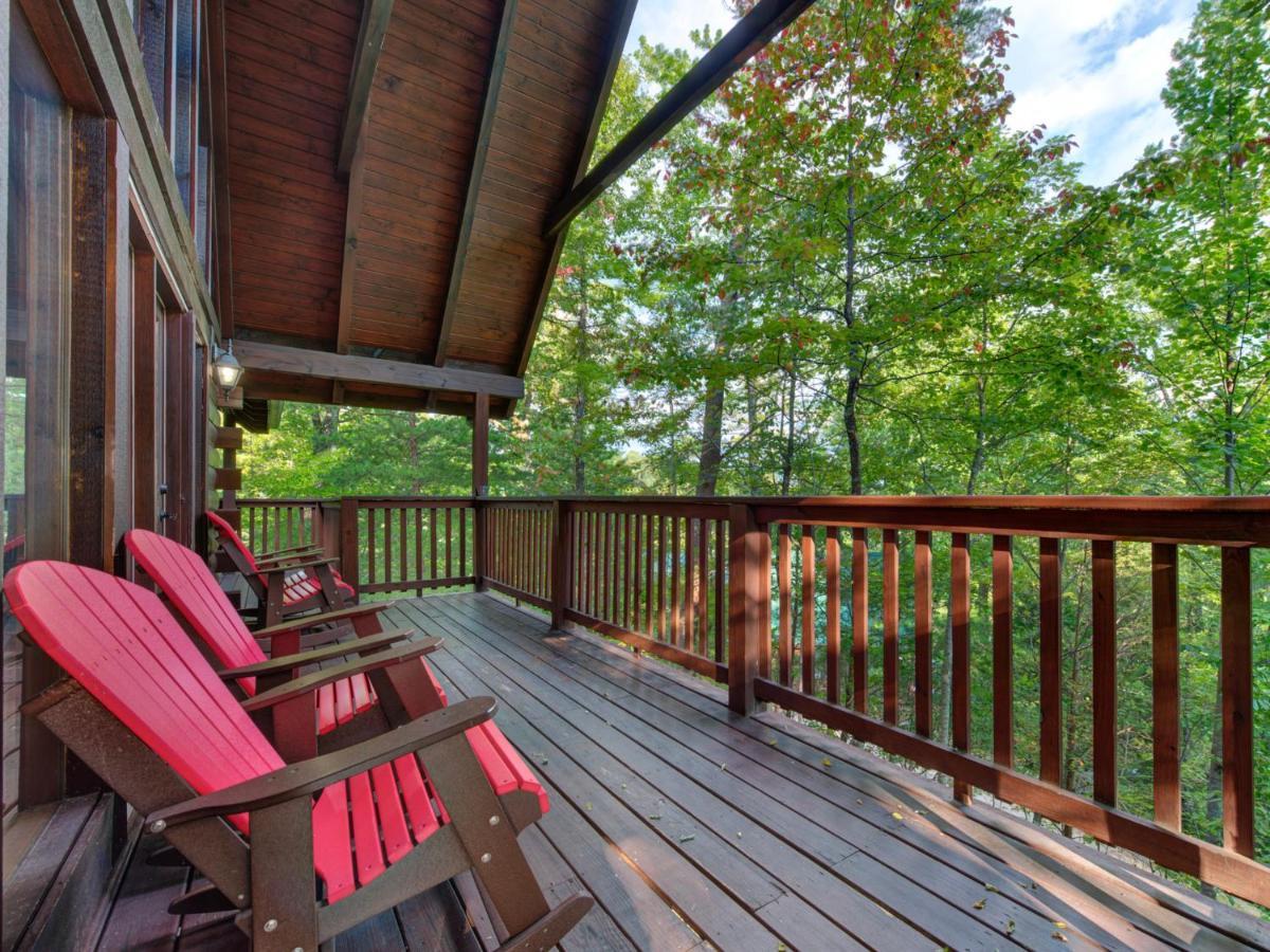 Above The Clouds, 4 Bedrooms, Pool Access, Private, Gaming, Sleeps 16 Gatlinburg Exterior foto