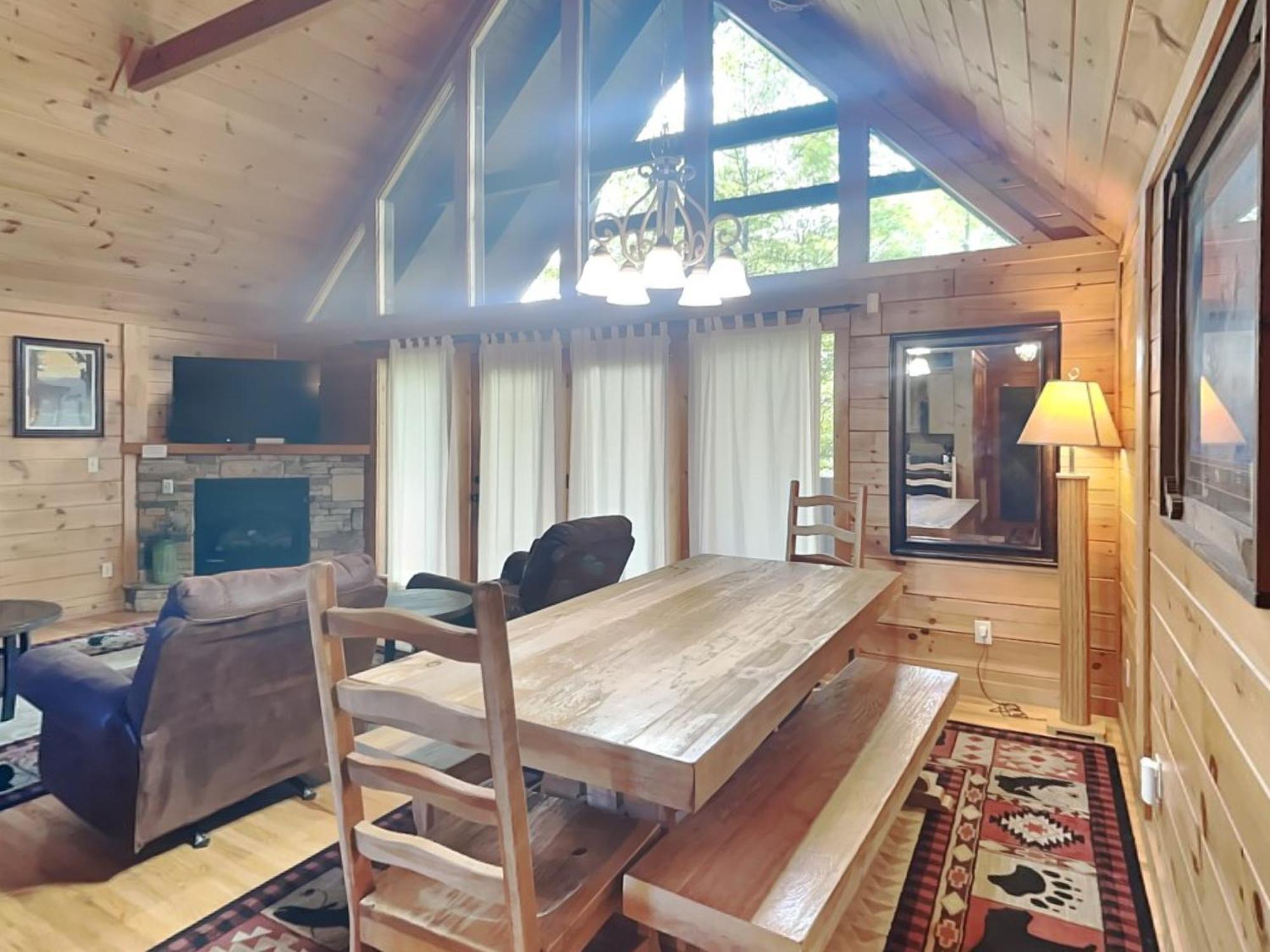 Above The Clouds, 4 Bedrooms, Pool Access, Private, Gaming, Sleeps 16 Gatlinburg Exterior foto