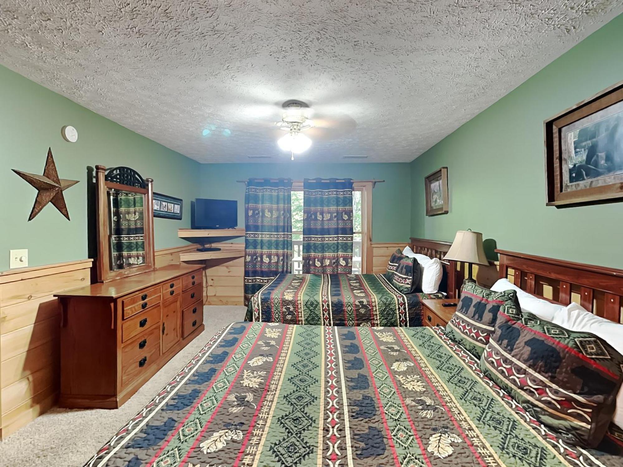 Above The Clouds, 4 Bedrooms, Pool Access, Private, Gaming, Sleeps 16 Gatlinburg Exterior foto
