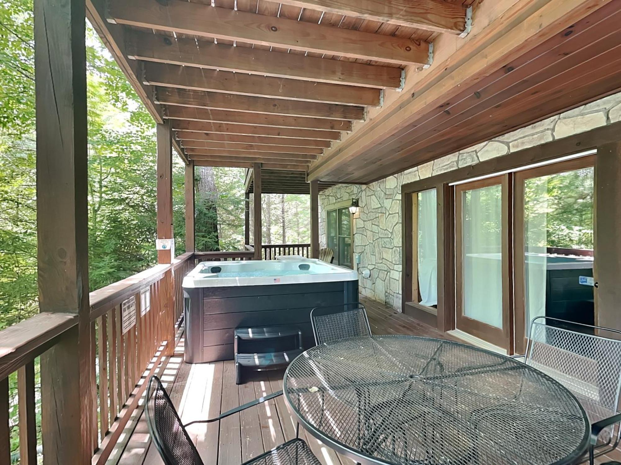 Above The Clouds, 4 Bedrooms, Pool Access, Private, Gaming, Sleeps 16 Gatlinburg Exterior foto